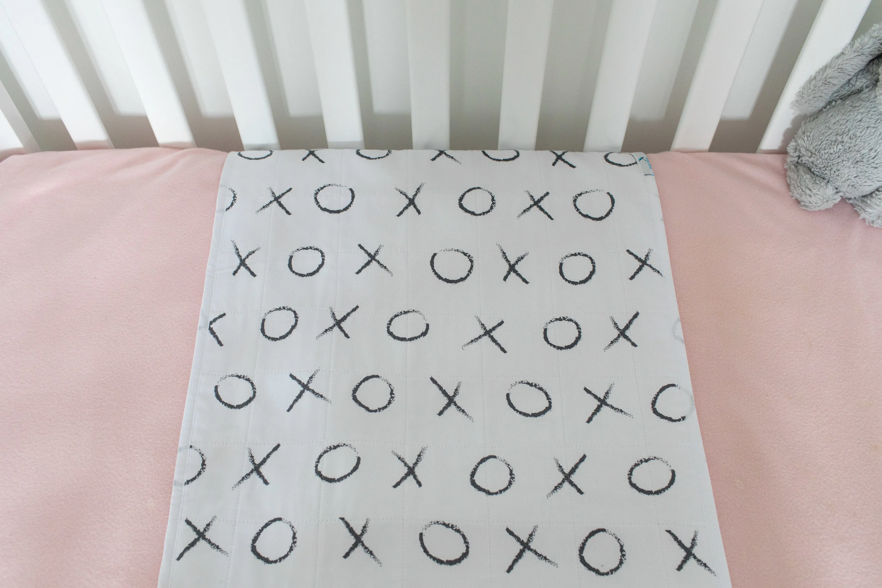 Brolly Sheets Cot Pad - Hugs & Kisses