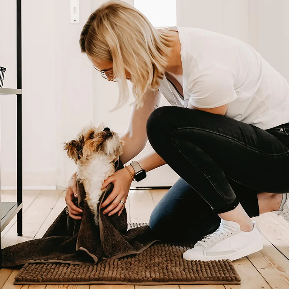 Hunter Waterloo Brush Mat for Dogs (Brown)